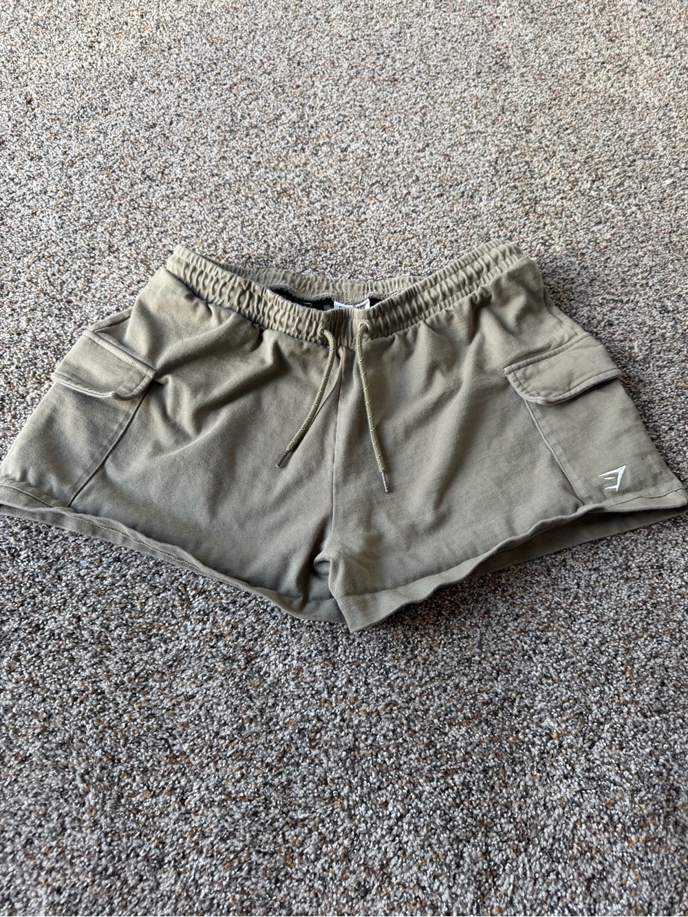 Gymshark Womens Cargo Shorts Medium Olive Green Khaki Utility Pocket Gym Y2K